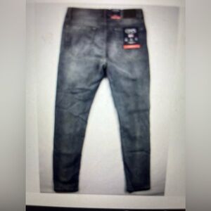 Brand new men’s Chaps skinny fit Jen’s . Stretch, comfortable, casual.